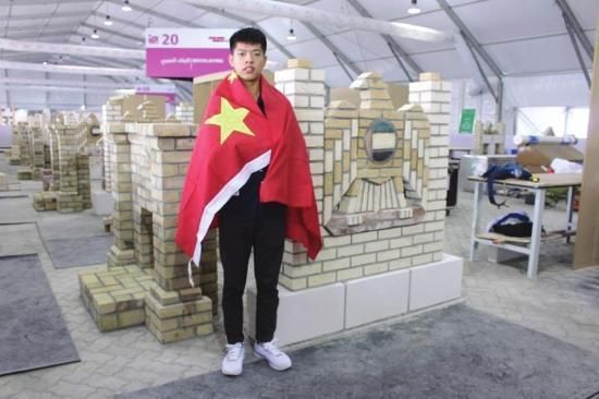 砌墻高手(聶伍軍砌墻技藝的秘訣,梁智濱世界技能大賽奪金之路,砌墻馬牙槎工藝詳解) 鋼結構玻璃棧道設計 第2張 砌墻高手(聶伍軍砌墻技藝的秘訣,梁智濱世界技能大賽奪金之路,砌墻馬牙槎工藝詳解) 鋼結構玻璃棧道設計 第2張