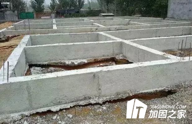 農村自建房地基下沉加固