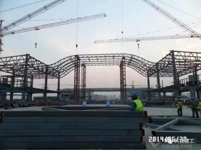 大跨度鋼結構有哪些(大跨度鋼結構在現代建筑中的應用) 鋼結構網架設計 第2張 大跨度鋼結構有哪些(大跨度鋼結構在現代建筑中的應用) 鋼結構網架設計 第2張