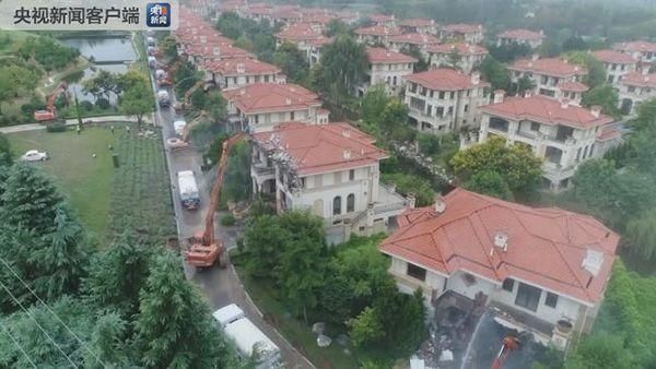 關(guān)于北京市開展違建別墅清查整治工作(北京市成立以市長為組長的違建別墅清查整治專項行動) 結(jié)構(gòu)機械鋼結(jié)構(gòu)施工 第4張 關(guān)于北京市開展違建別墅清查整治工作(北京市成立以市長為組長的違建別墅清查整治專項行動) 結(jié)構(gòu)機械鋼結(jié)構(gòu)施工 第4張