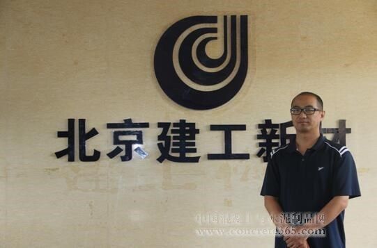 學校操場綠化效果圖圖片欣賞（學校操場的綠化效果圖中有哪些植物被選用來提升視覺效果和生態效益？）