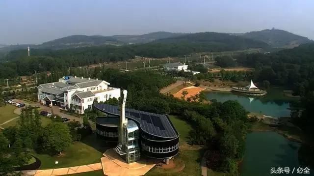 中國異型建筑有哪些(中國一些具有代表性的異型建筑) 結構機械鋼結構施工 第4張 中國異型建筑有哪些(中國一些具有代表性的異型建筑) 結構機械鋼結構施工 第4張