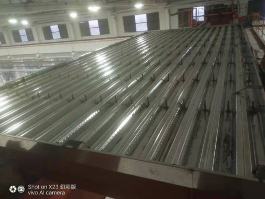 別墅鋼結構隔層 鋼結構蹦極施工 第2張 別墅鋼結構隔層 鋼結構蹦極施工 第2張