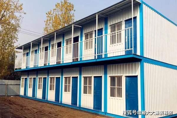 住人集裝箱尺寸多少52.52.5 裝飾幕墻施工 第1張