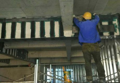 大梁粘鋼加固案例分享（大梁粘鋼加固工程案例展示大梁粘鋼加固技術成功案例）