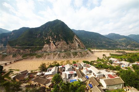 屋面瓦如何鋪裝(屋面瓦的鋪裝方法及其詳細步驟) 結構電力行業施工 第4張 屋面瓦如何鋪裝(屋面瓦的鋪裝方法及其詳細步驟) 結構電力行業施工 第4張