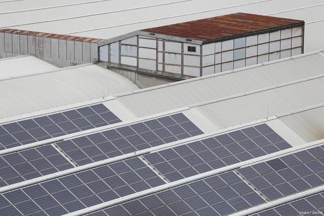 屋頂光伏設施(屋頂光伏設施指的是在屋頂鋪設光伏組件,是違建需整改) 結構工業鋼結構設計 第4張 屋頂光伏設施(屋頂光伏設施指的是在屋頂鋪設光伏組件,是違建需整改) 結構工業鋼結構設計 第4張