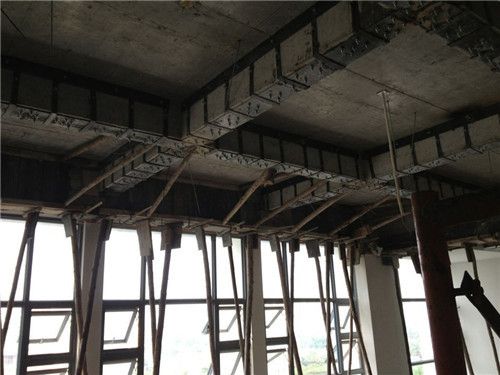 建筑結構加固材料選擇（建筑加固材料選擇與使用） 鋼結構鋼結構停車場設計 第5張