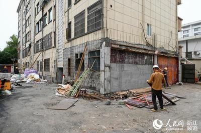 承重墻加固方法需要住建部門審批嗎(承重墻加固方法在哪些情況下需要經(jīng)過審批) 裝飾工裝設(shè)計 第4張 承重墻加固方法需要住建部門審批嗎(承重墻加固方法在哪些情況下需要經(jīng)過審批) 裝飾工裝設(shè)計 第4張