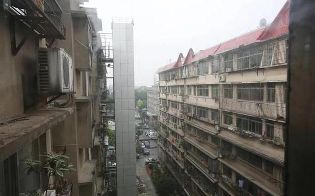 空心樓板房子會拆嗎(空心樓板房子會被拆除重建嗎?) 鋼結(jié)構(gòu)框架施工 第4張 空心樓板房子會拆嗎(空心樓板房子會被拆除重建嗎?) 鋼結(jié)構(gòu)框架施工 第4張