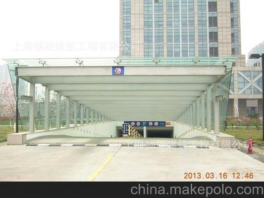 鋼架停車場拱形圖片（尋找鋼架停車場拱形圖片的過程中可以從不同的來源獲取視覺資料）