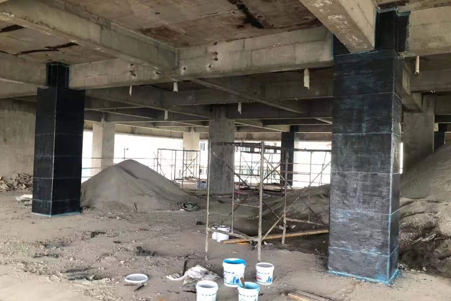 粘鋼加固在高層建筑中的應用,粘鋼加固技術在高層建筑結構加固 行業新聞 第1張 粘鋼加固在高層建筑中的應用,粘鋼加固技術在高層建筑結構加固 行業新聞 第1張