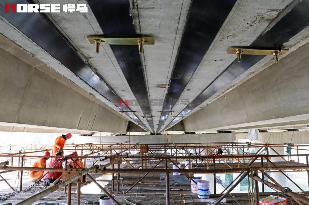 碳纖維加固技術在橋梁工程的應用,碳纖維加固技術,橋梁工程的堅實護 行業新聞 第5張 碳纖維加固技術在橋梁工程的應用,碳纖維加固技術,橋梁工程的堅實護 行業新聞 第5張
