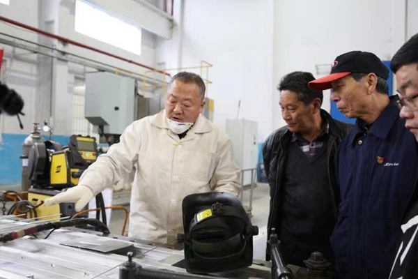 姜濤工作室如何解決技術(shù)瓶頸,姜濤工作室突破技術(shù)瓶頸的良策 行業(yè)新聞 第2張 姜濤工作室如何解決技術(shù)瓶頸,姜濤工作室突破技術(shù)瓶頸的良策 行業(yè)新聞 第2張